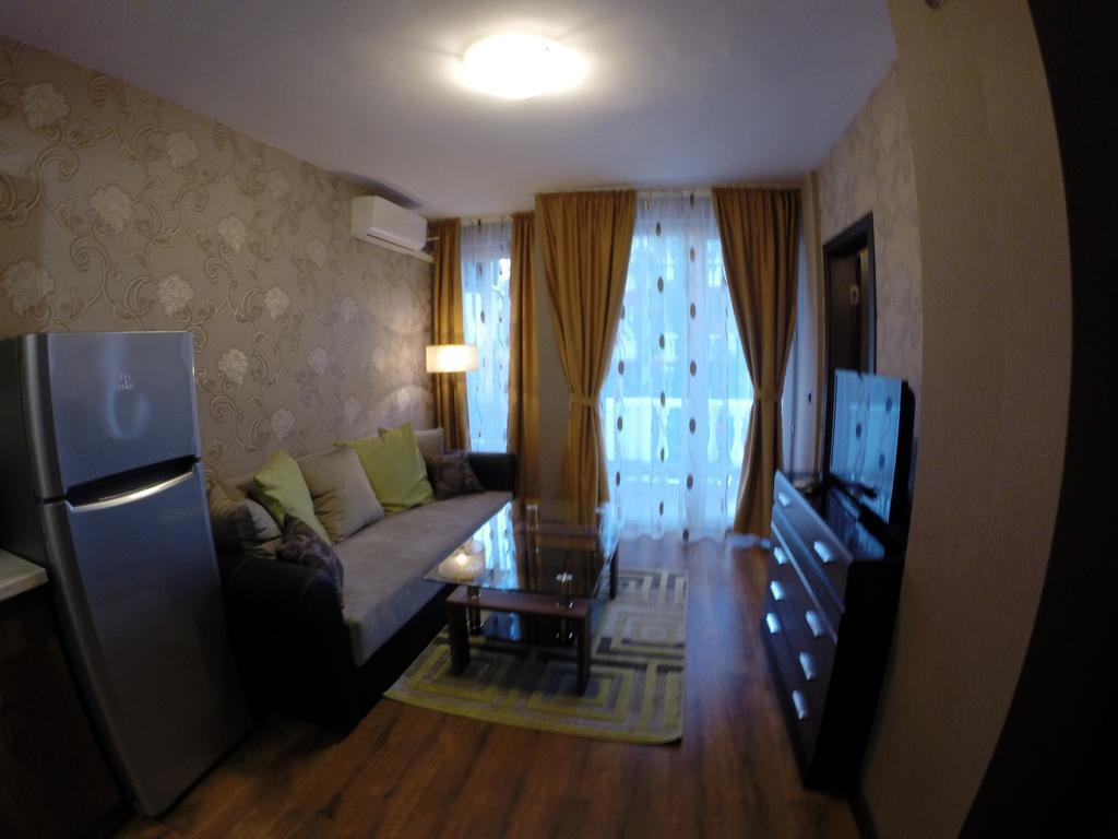 Vip Apartments Dobrevi Приморсько Екстер'єр фото